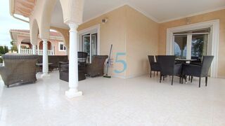  Villa à vendre 5 pièces 240 m² Rojales