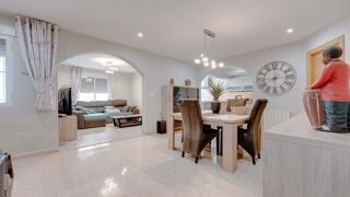  Villa � vendre 4 pi�ces 151 m� Orihuela