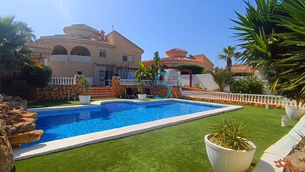 Maison 5 pièces 219 m² · à Espagne · 219 m² · 569 000 €