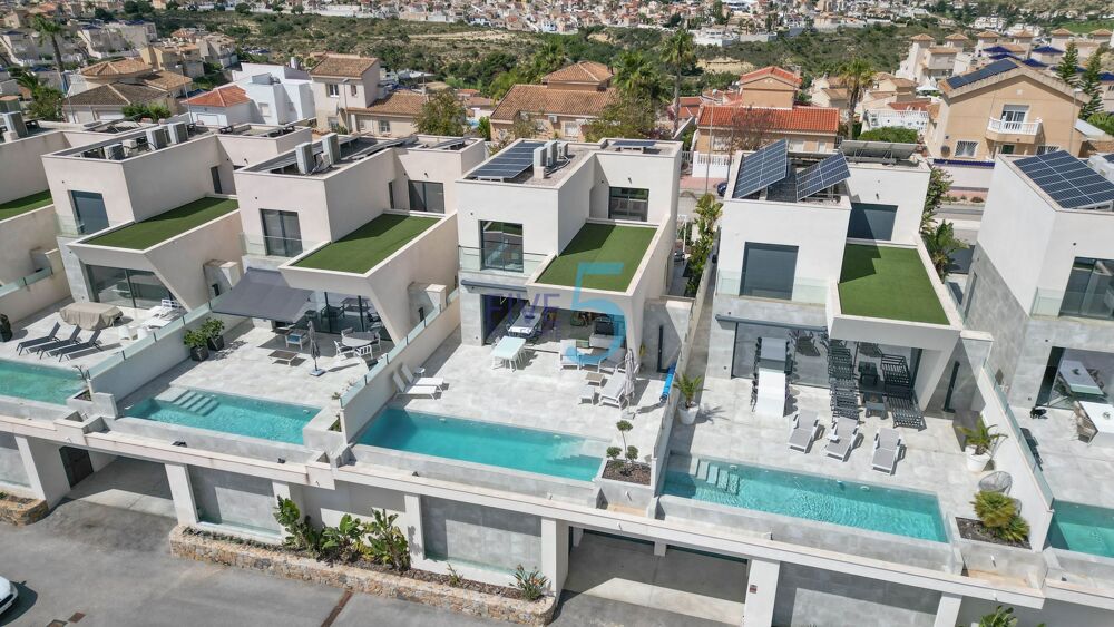 Maison 6 pièces 250 m² · à Espagne · 250 m² · 695 000 €