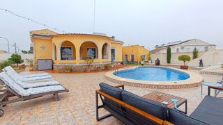  Villa � vendre 4 pi�ces 148 m� Torrevieja