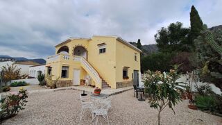  Villa � vendre 4 pi�ces 152 m� Adsubia