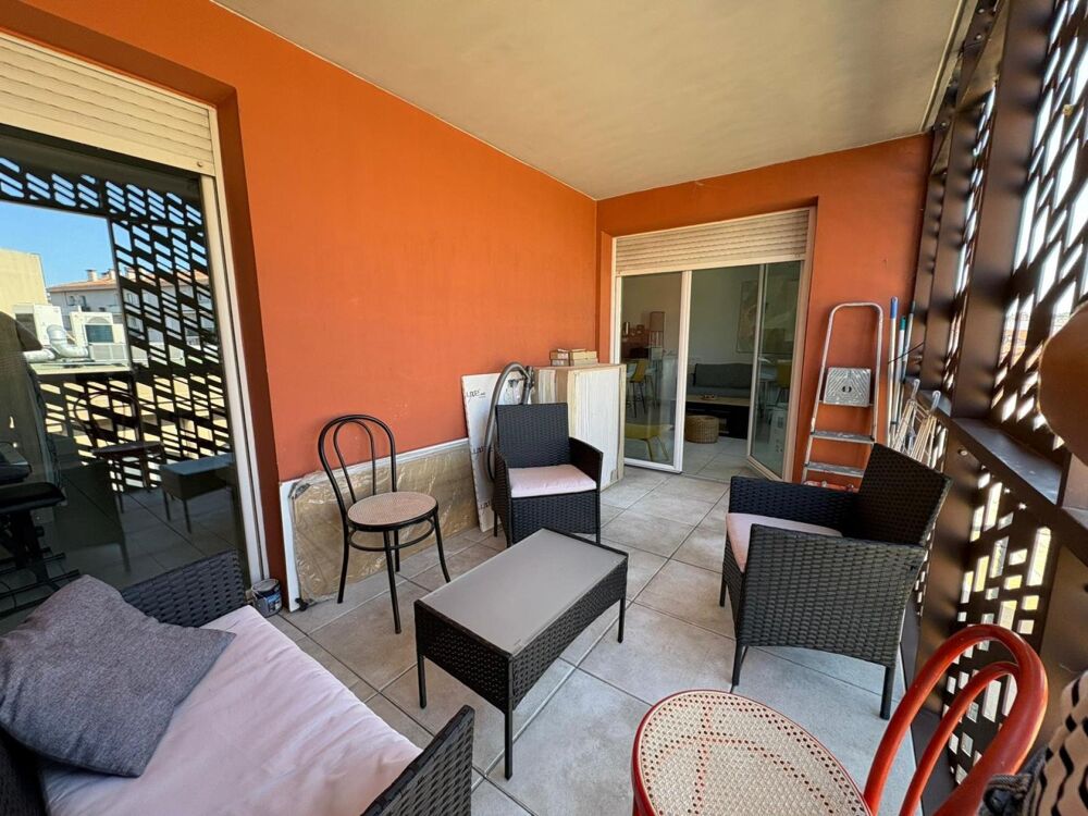 Vente Appartement Appartement T2 46 m2 avec agréable terrasse et ascenseur - Parking privatif en sous-sol La seyne-sur-mer