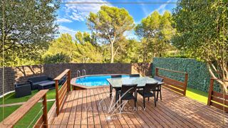 Vente Maison Rocbaron : Villa de 94 m² sur un terrain de 229 m² avec 3 chambres, bureau, piscine… Rocbaron