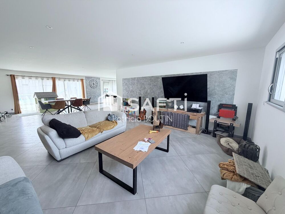 Vente Maison PAVILLON 2020 DE PLAIN PIED 3 CHAMBRES DONT UNE SUITE PARENTALE ET PISCINE A FORS ! Fors