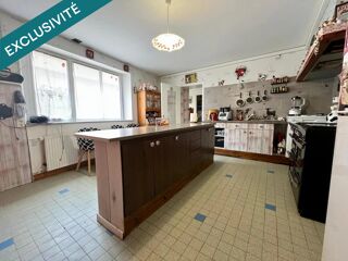  Maison  vendre 9 pices 190 m