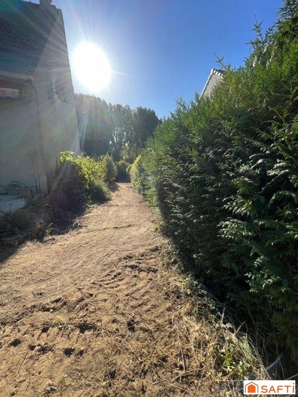Vente Terrain Terrain 610 m2 constructible en lot arrière sans vis à vis dont 100 m2 d'allée - indépendant Cerny