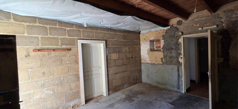 Belle maison 3 chambres, terrain clos centre bourg