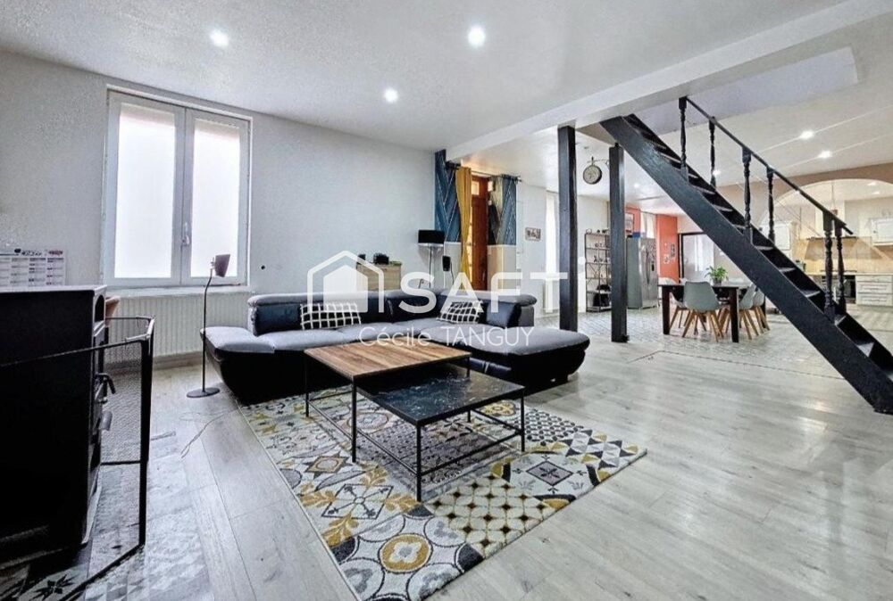 Maison aux beaux volumes avec ses 9 Pièces 222 m²