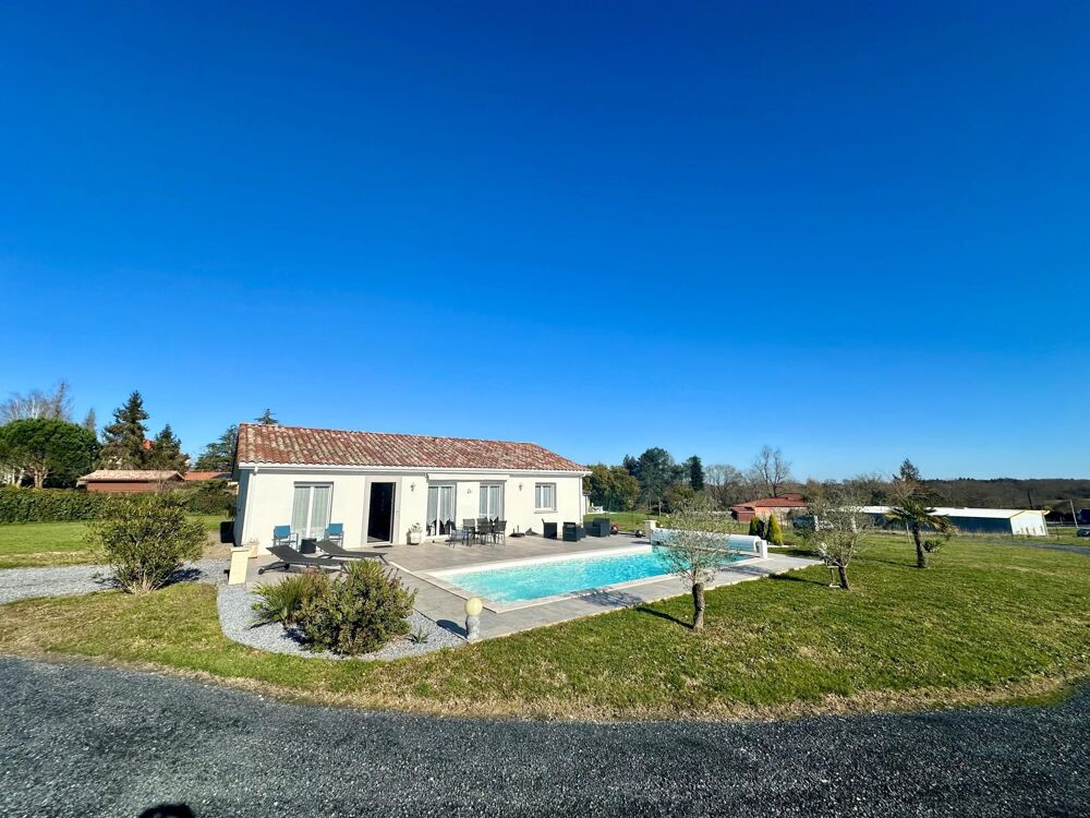 Vente Maison Maison récente T5 d'environ 105 m² sur un terrain clos de 2700 m² avec piscine chauffée et grand garage. Arblade-le-haut