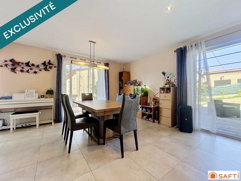 La Roquette S/Siagne : villa avec piscine + garage.