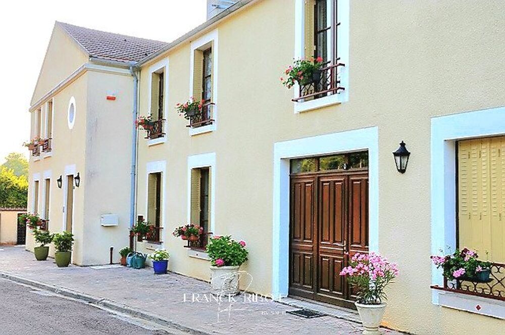 Belle Maison de 327m2 alliant charme et modernité