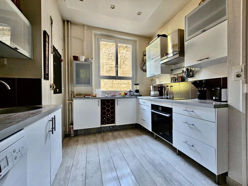Vente Appartement Charme de l'ancien (parquet, moulures, cheminée) Issy-les-moulineaux