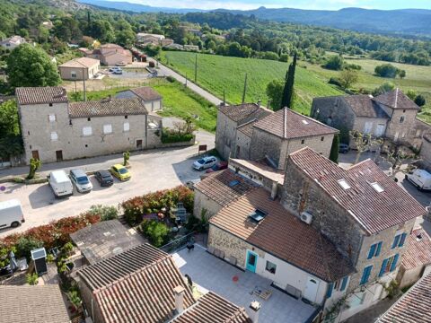 G&icirc;te au coeur de chandolas avec possibilit&eacute; d'exploitation commerciale immediate 550000 07230 Chandolas