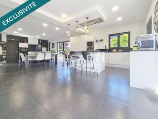  Maison à vendre 6 pièces 201 m²