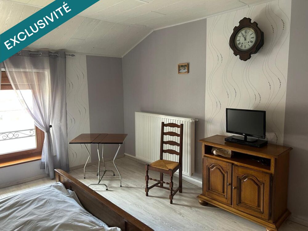 Vente Maison maison de village, avec deux grandes salles avec jardin cloturé Treveray