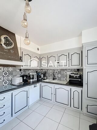  Maison � vendre 9 pi�ces 250 m�