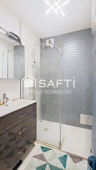  Appartement � vendre 4 pi�ces 83 m�