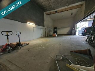  Immeuble à vendre 301 m²