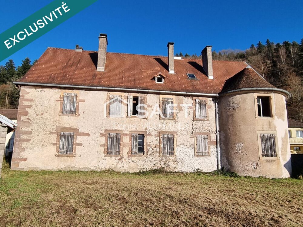 Ancienne bâtisse au charme brut