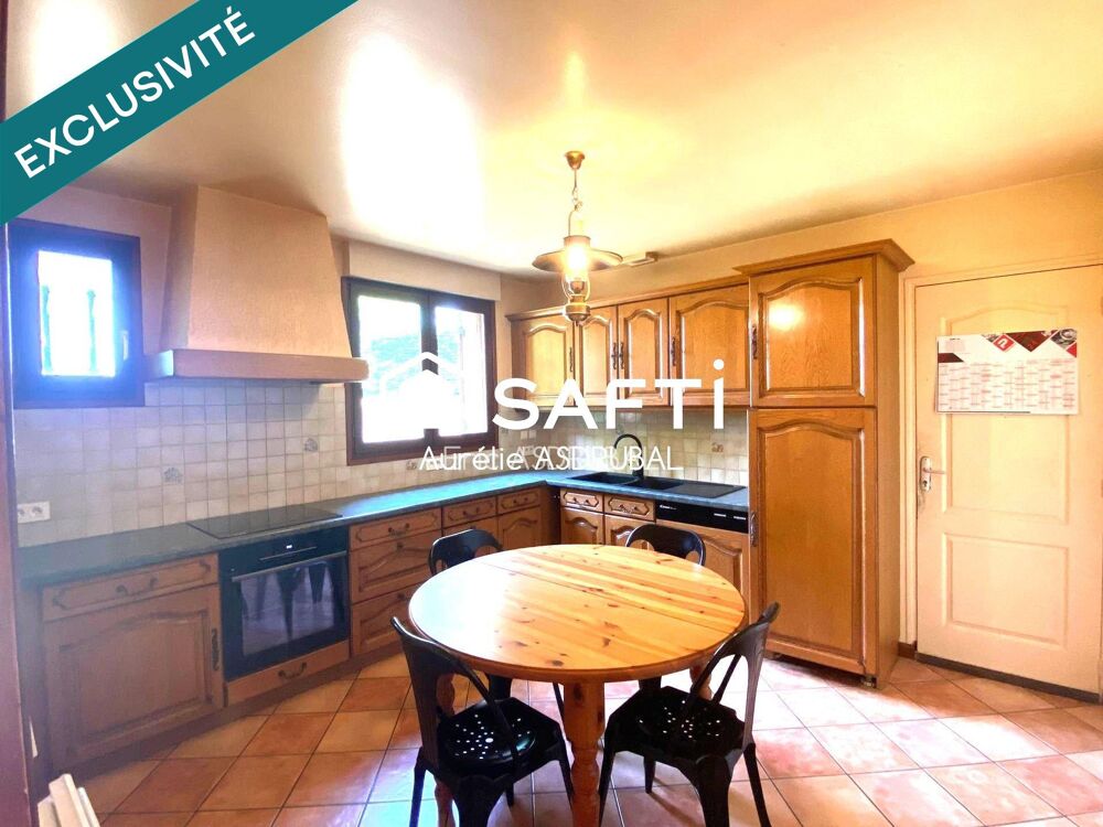 Villa traditionnelle de 110 m² plain-pied avec beau jardin et vue.