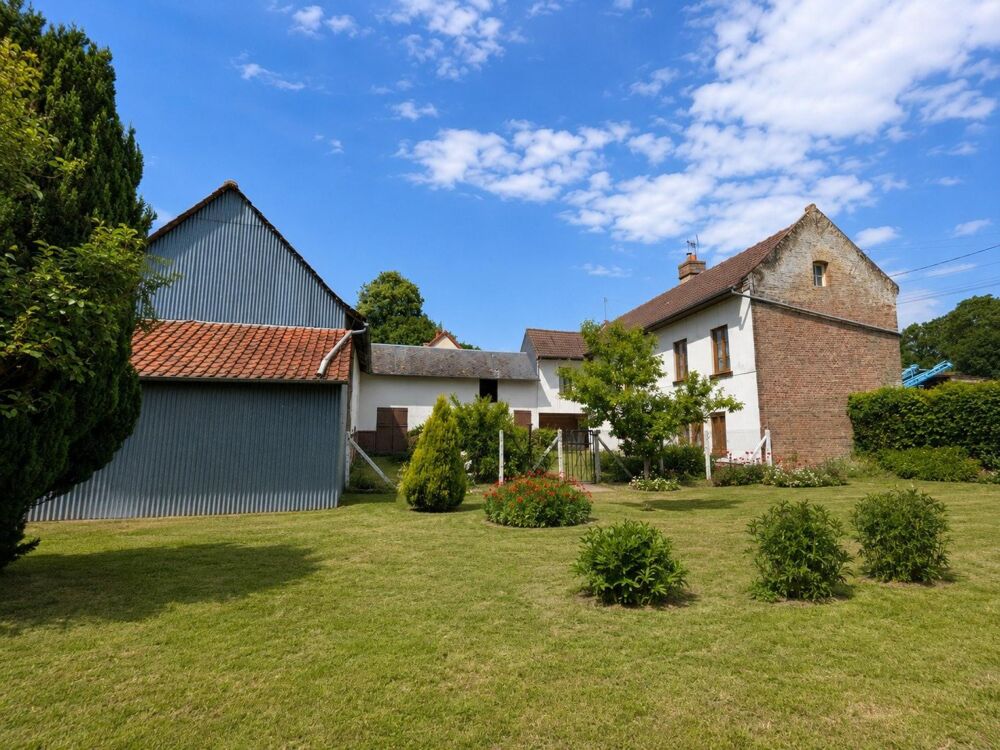 Vente Maison Maison de plain-pied avec dépendances et jardin Toeufles