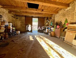 Vente Parking/Garage Parking de 148 m² sur deux niveaux, beau potentiel Castelnau-d'aude