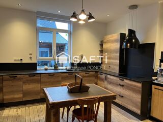  Maison  vendre 8 pices 245 m