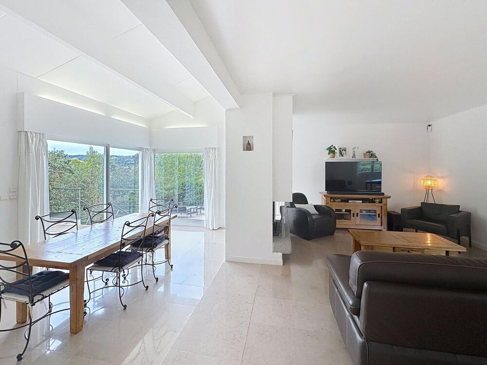 Vente Maison Superbe propriété de 271 m2 habitable ,salle de cinéma équipée  , proche du centre de Cahors Cahors