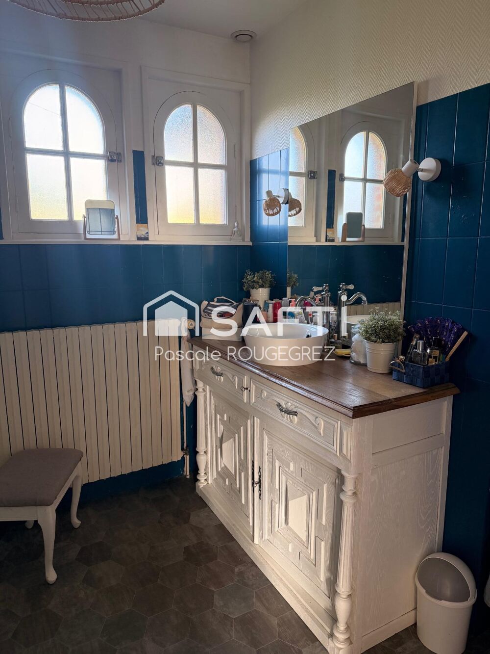 belle maison rénovée avec gout le cachet de l'ancien modernisé