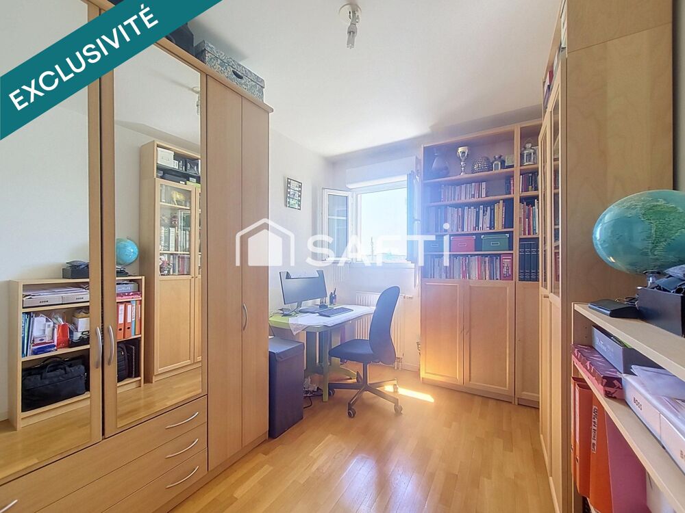 Vente Appartement T4 - 78m2 - 3 chambres - Balcon - Box en sous-sol Poissy