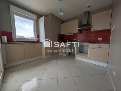   Appartement avec ascenseur en plein c�ur de Ruffec � Rare sur le secteur ! Appartement - 3 pi�ce(s) - 70 m�