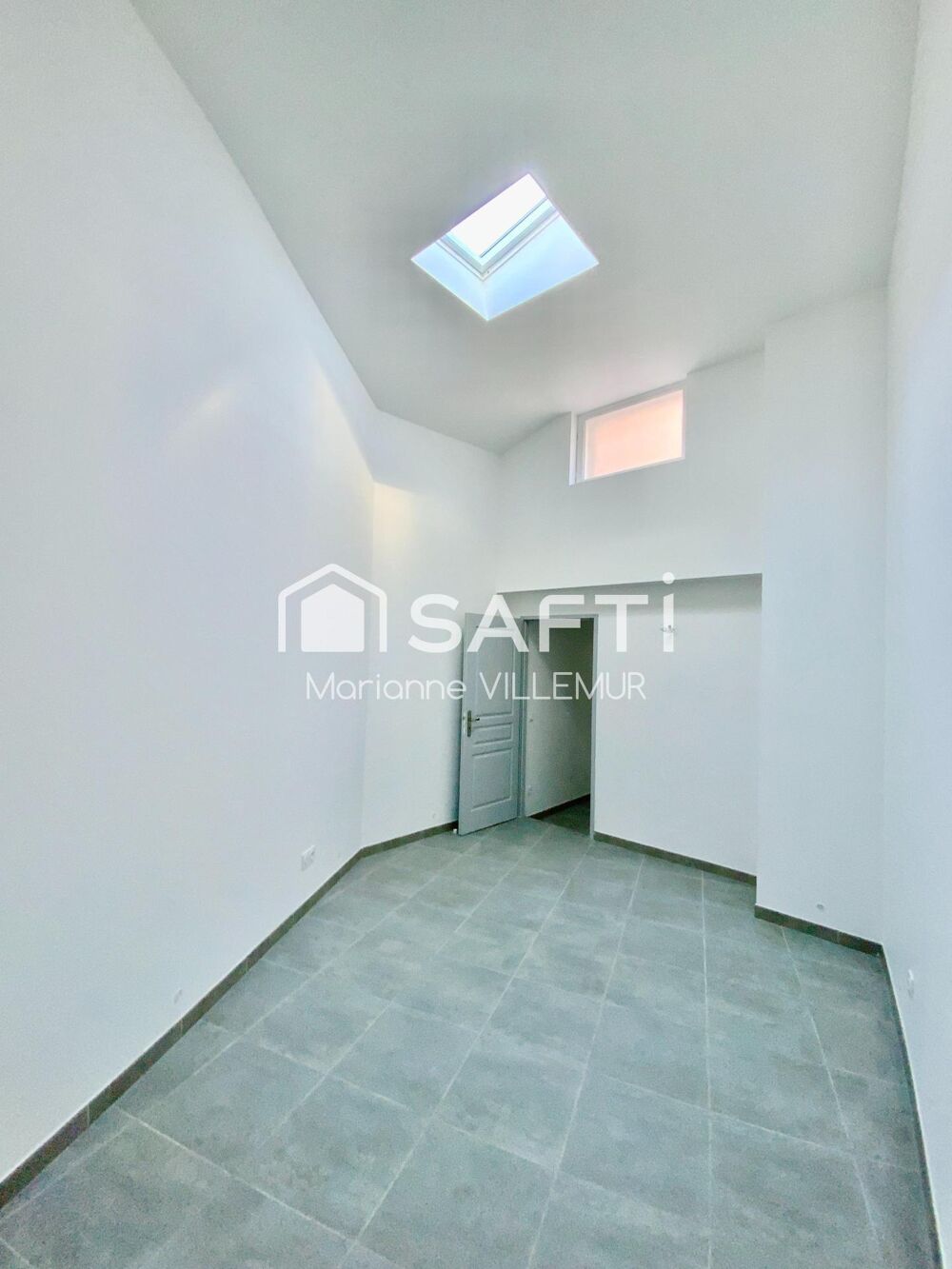 Immeuble composé de 2 appartements