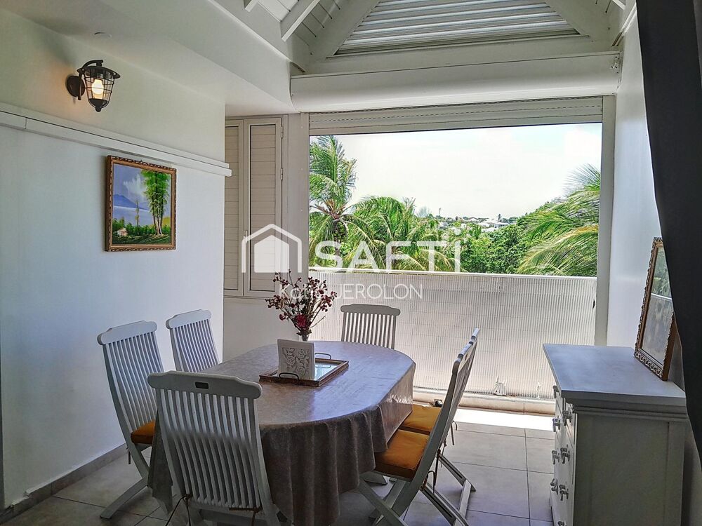 Location Appartement Grand T2 dans résidence sécurisée, eau et EDF à charge locataire Sainte-anne