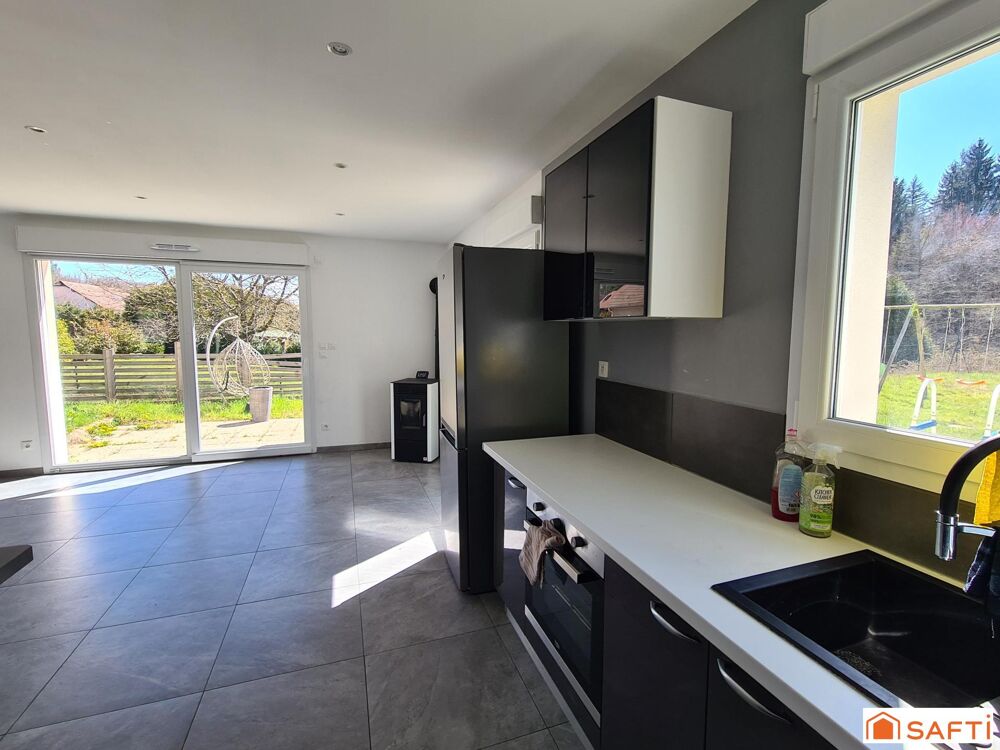 Vente Maison Visite virtuelle disponible, Maison RT 2012 de 3 chambres et grand terrain à Epinal 88 Epinal
