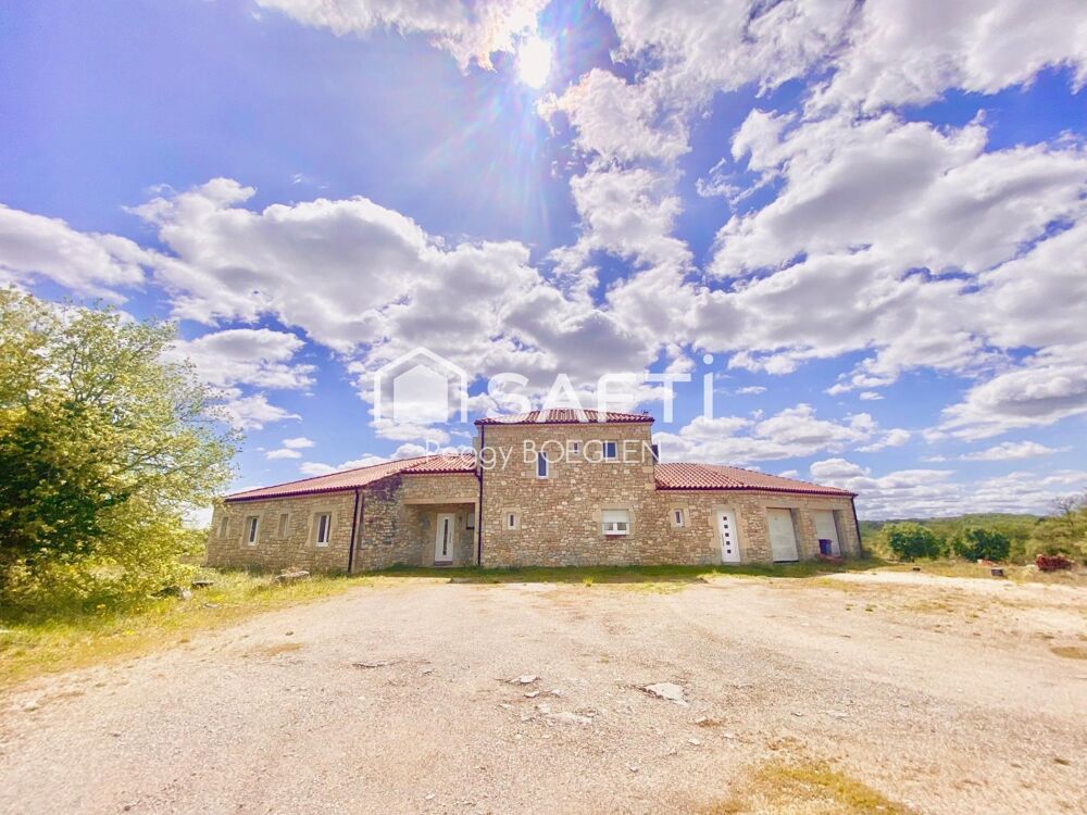 SUPERBE PROPRIETE DE 180 M 2 A DECOUVRIR A CRAYSSAC