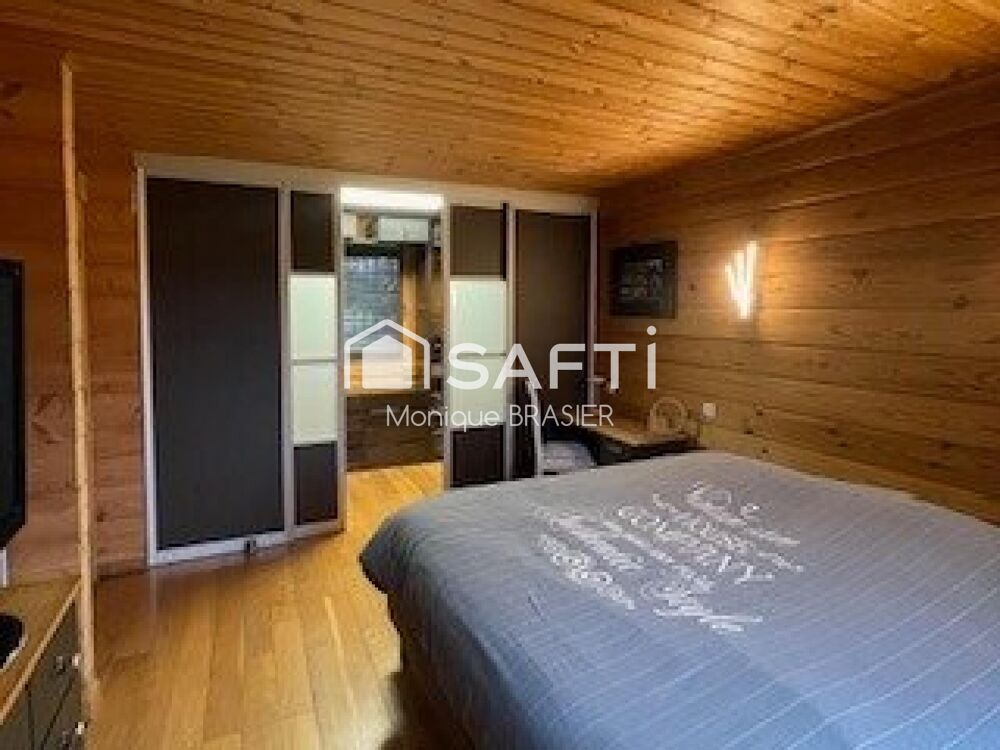 tres jolie maison pitoresque d inspiration scandinave totalement en bois massif