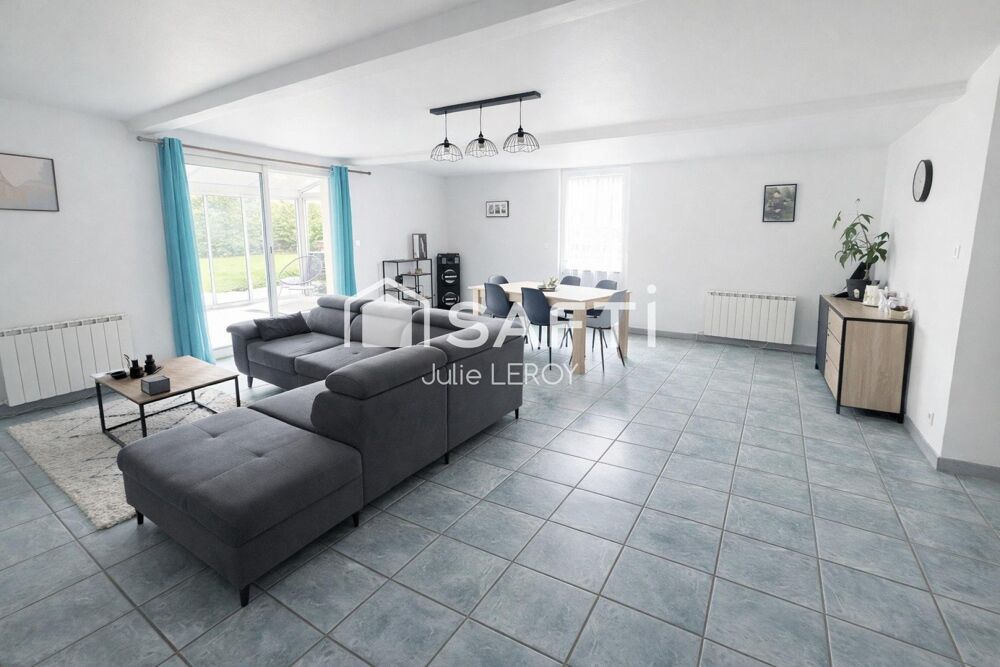 Maison de campagne de 111m², située à Blandouet-Saint-Jean (53270)