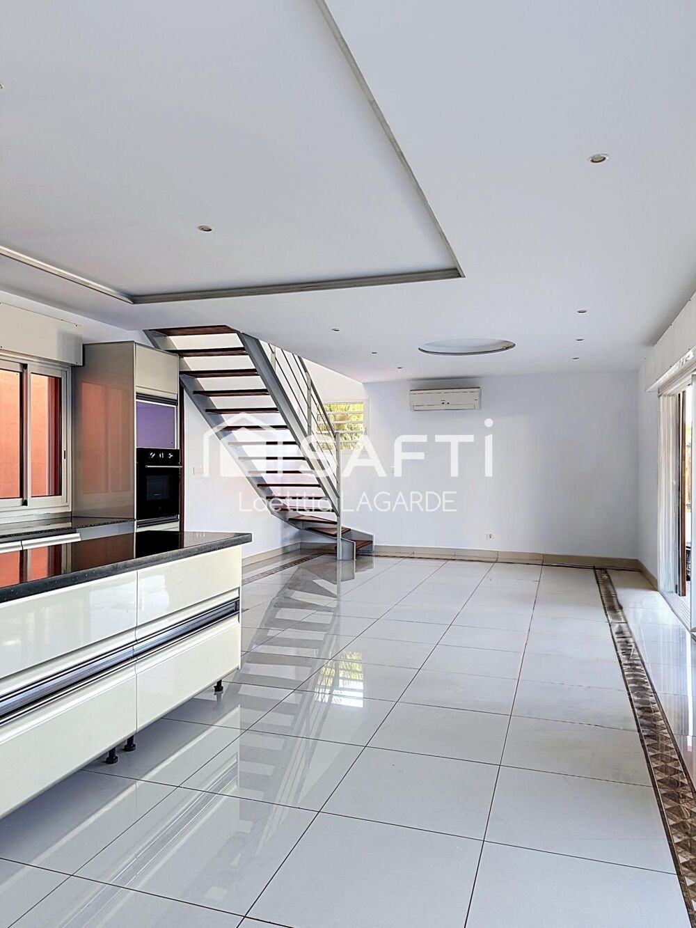 Maison familiale F4 avec piscine, sans vis-à-vis
