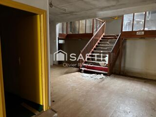  Immeuble � vendre 746 m�