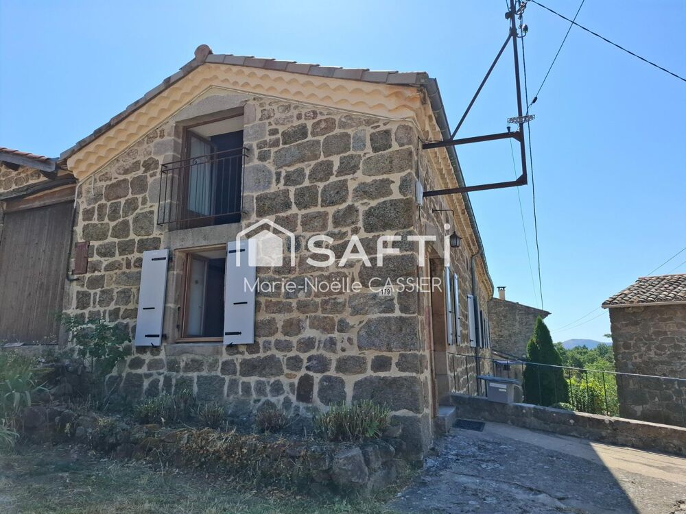 Vente Maison Maison de caractère rénovée – 170 m² – 5 chambres – 1,4 ha de terrains Silhac
