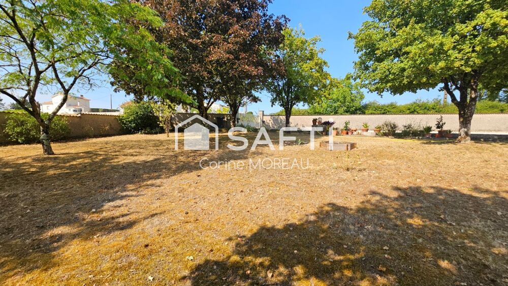 186m² ,prestation haute gamme ,PAC terrain arboré