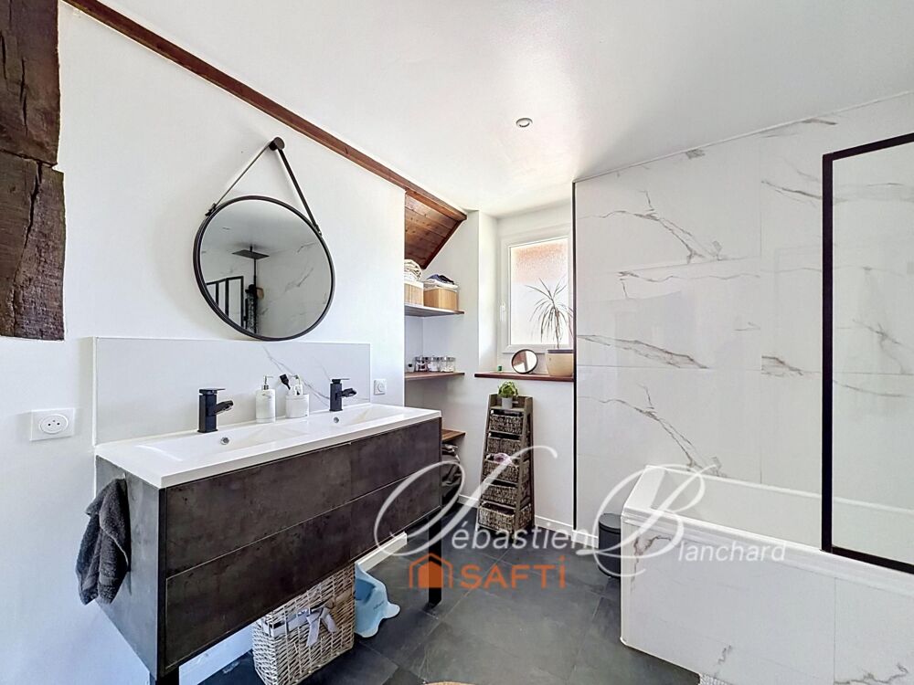 à vendre  Maison Usinens (74910)