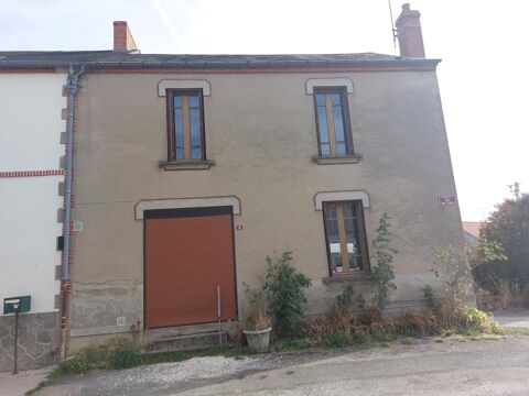  Maison à rafraîchir, dans un bourg dynamique, proche de Montluçon et de la RN145. Maison - 4 pièce(s) - 99 m²