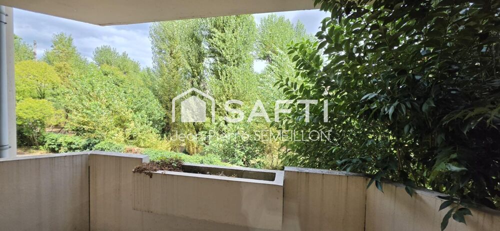 Studio lumineux, climatisation, terrasse, parking
