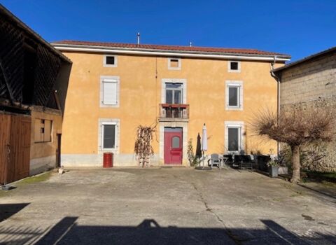   Ancien corps de ferme r�nov� avec d�pendances Maison - 5 pi�ce(s) - 167 m�