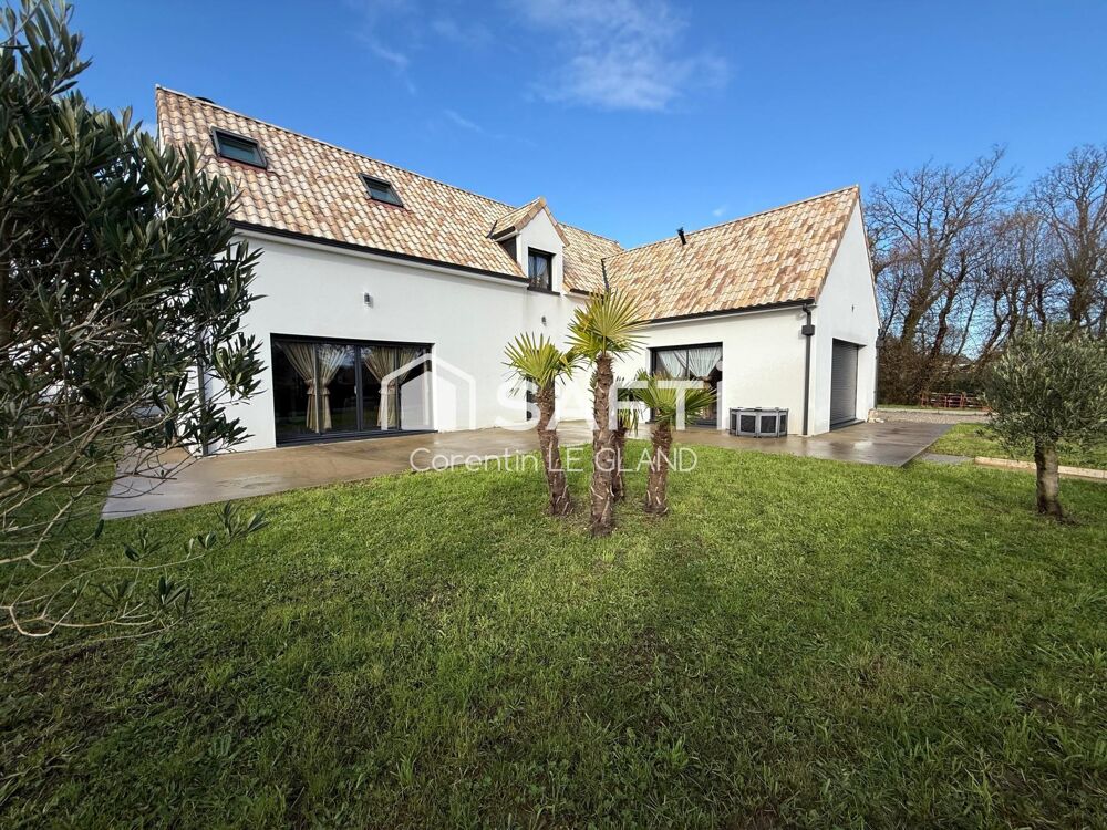 Belle maison lumineuse aux grands volumes !