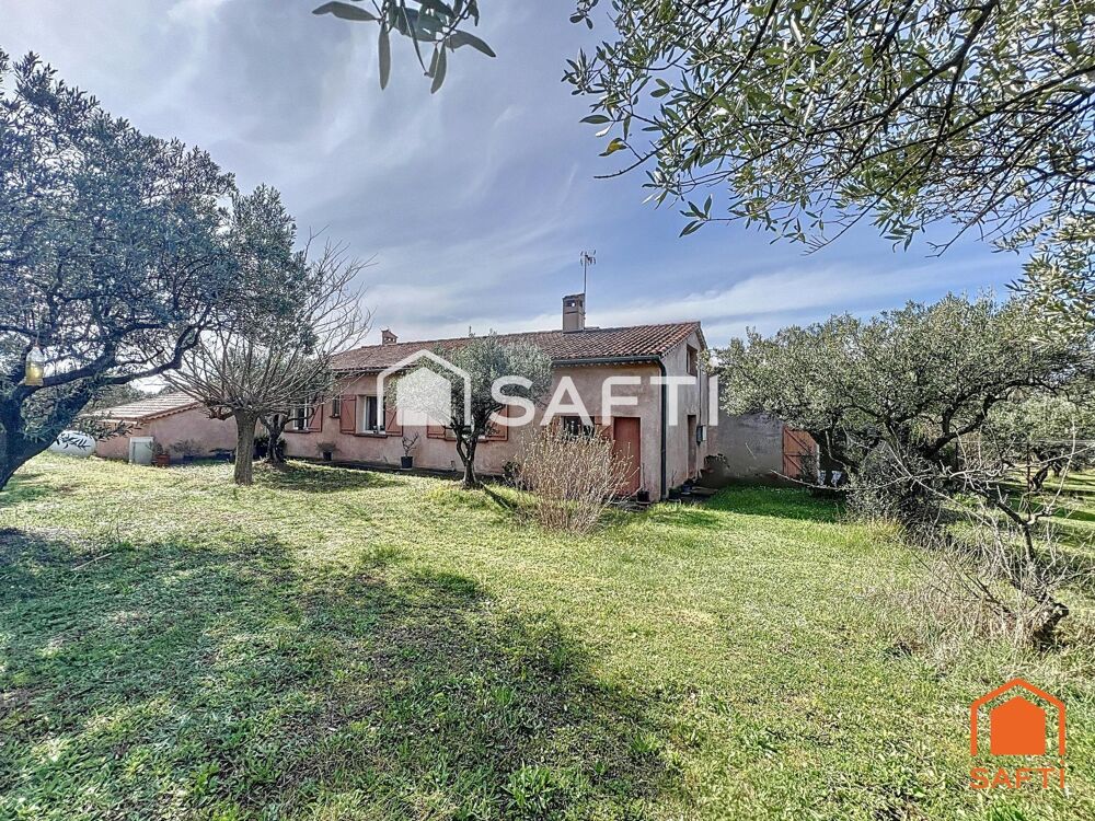 Villa de 144m² sur un terrain de 9510 m² avec piscine