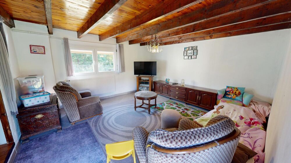 Vente Maison Maison 93 M2, 4 pièces 2/3 chambres,garage 2 places sur 8 ares de terrain Ronchamp