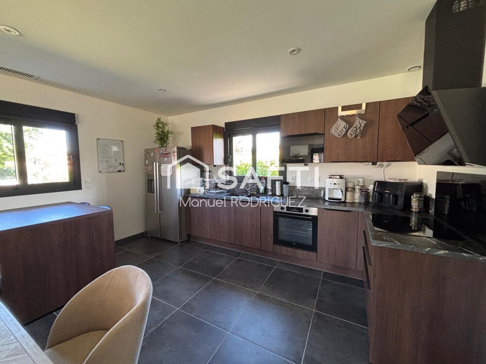 MAISON DE 105 M2 SUR TERRAIN DE 1500 PISCINABLE